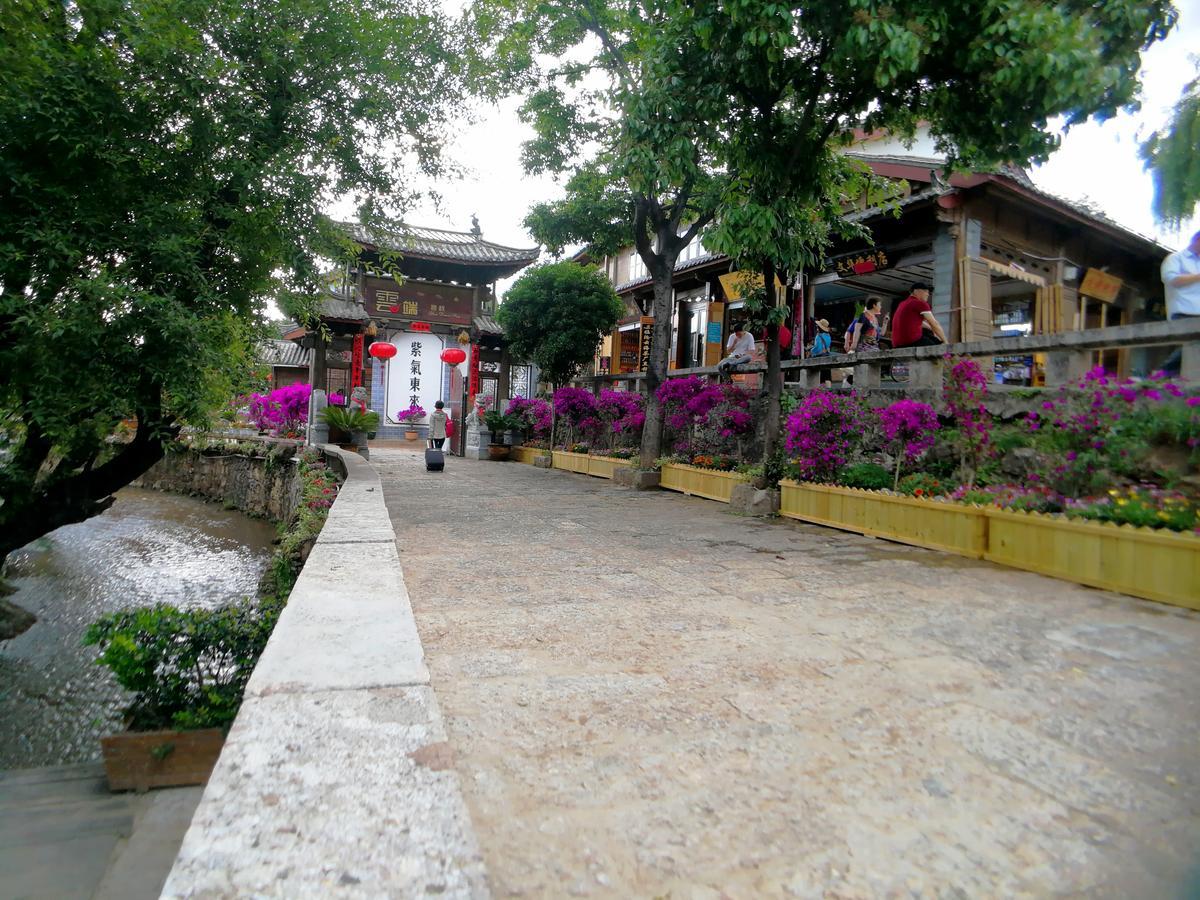 Love Cloud Boutique Chain Hotel In The Water Side Lijiang  Eksteriør billede