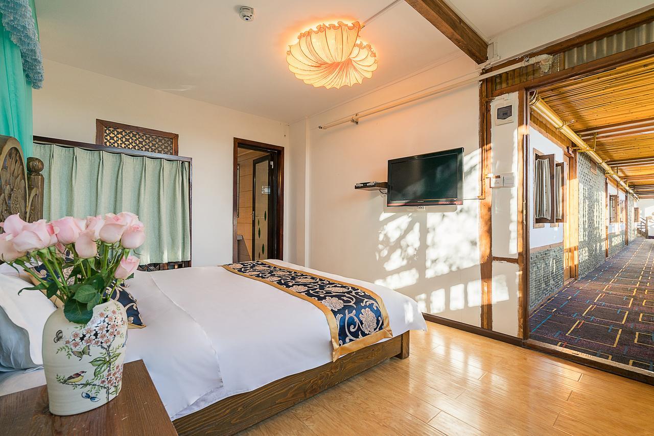 Love Cloud Boutique Chain Hotel In The Water Side Lijiang  Eksteriør billede